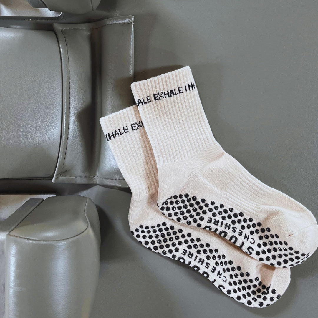 INHALE-EXHALE Grip Socks - Ecru